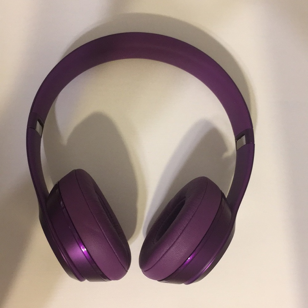 Headphones 🎧